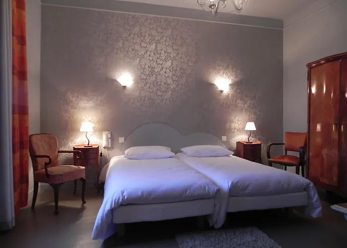 Hotel Restaurant Le Pont Napoléon 2*